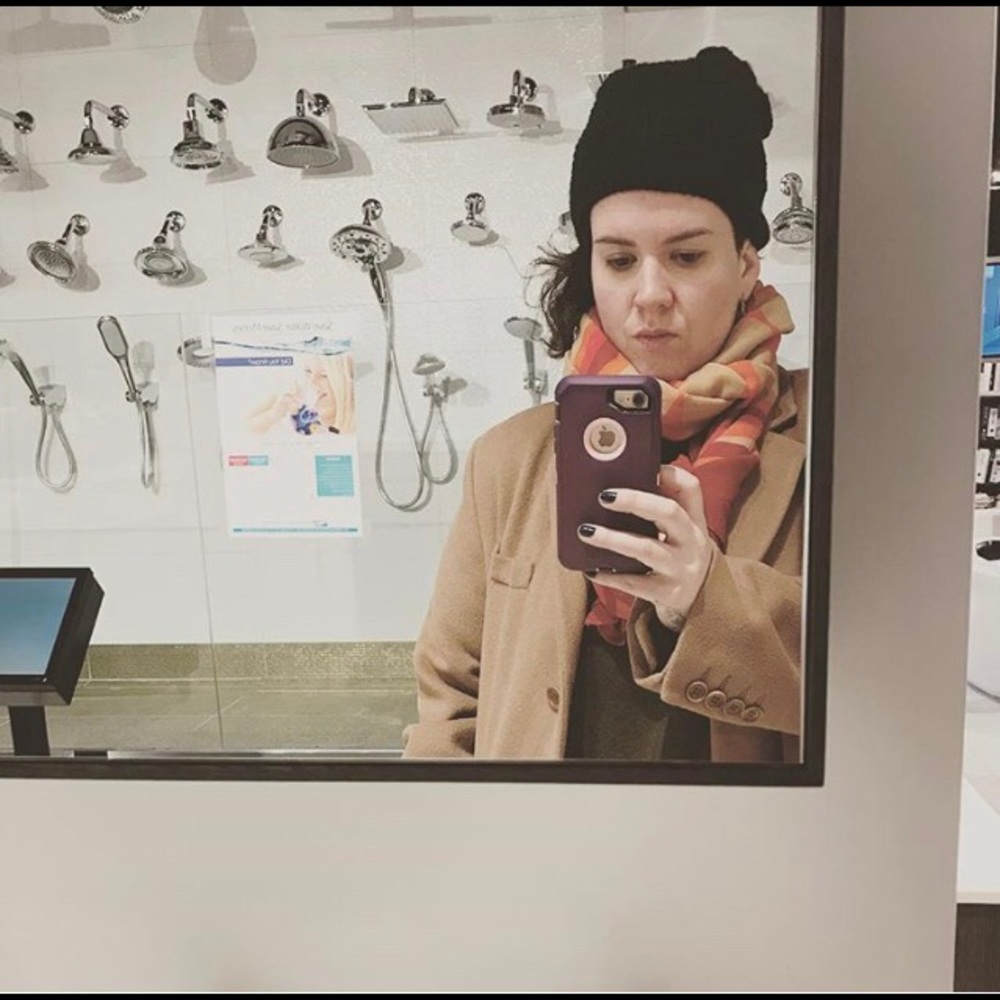 Meet your Posher, Brenna